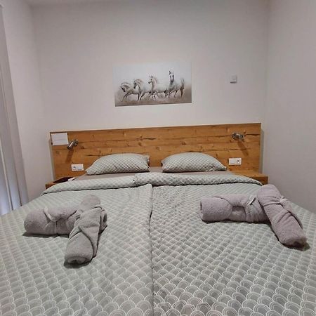 Gold Apartmani Kozarac Екстериор снимка