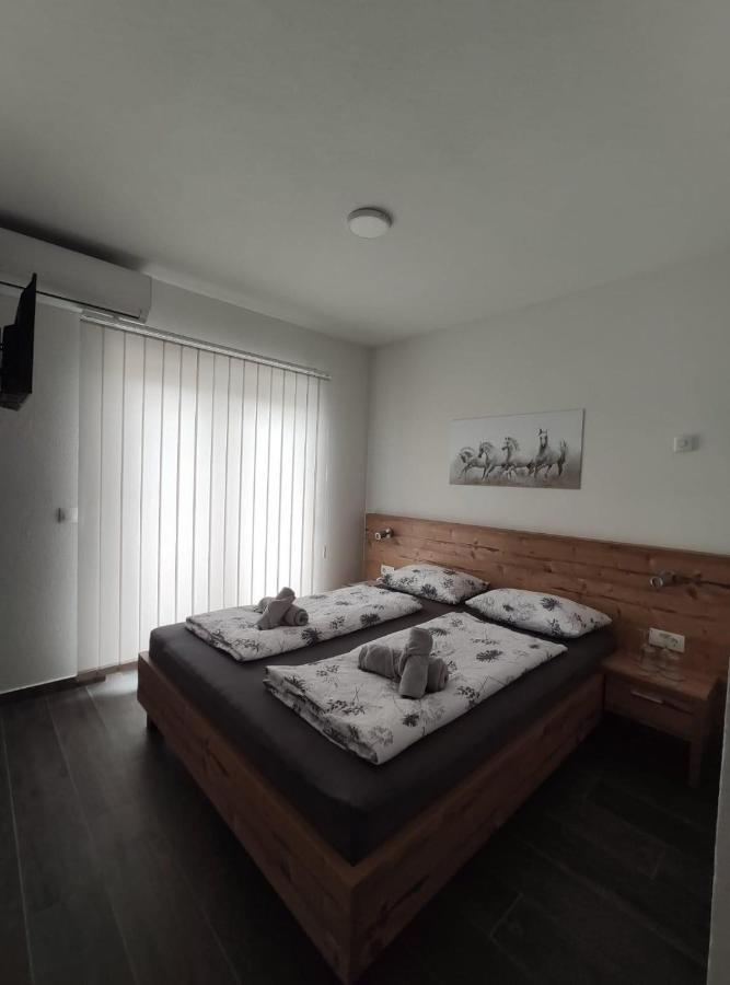 Gold Apartmani Kozarac Екстериор снимка