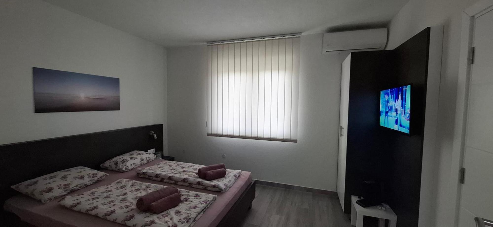 Gold Apartmani Kozarac Екстериор снимка